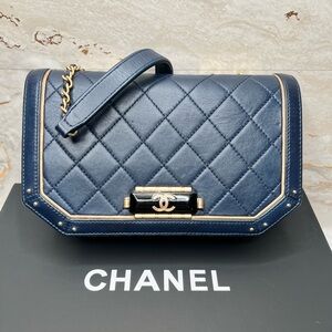 🔥 SOLD#018430CB Chanel Clasp Bag